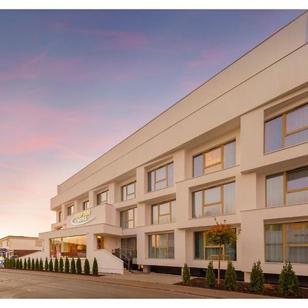 Trip Inn Conference Hotel & Suites Вецлар Екстериор снимка